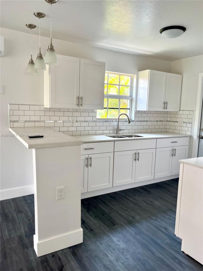 2331 NW 55th Ter , Miami, FL 33142 Photo