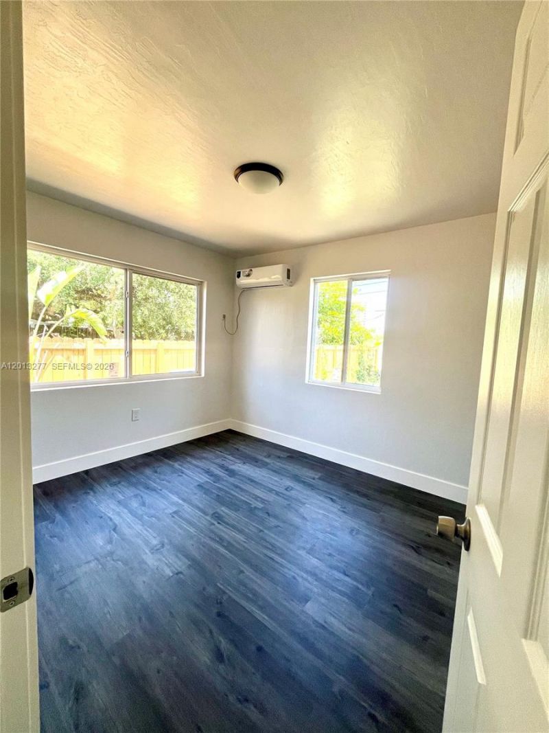 2331 NW 55th Ter , Miami, FL 33142 Photo