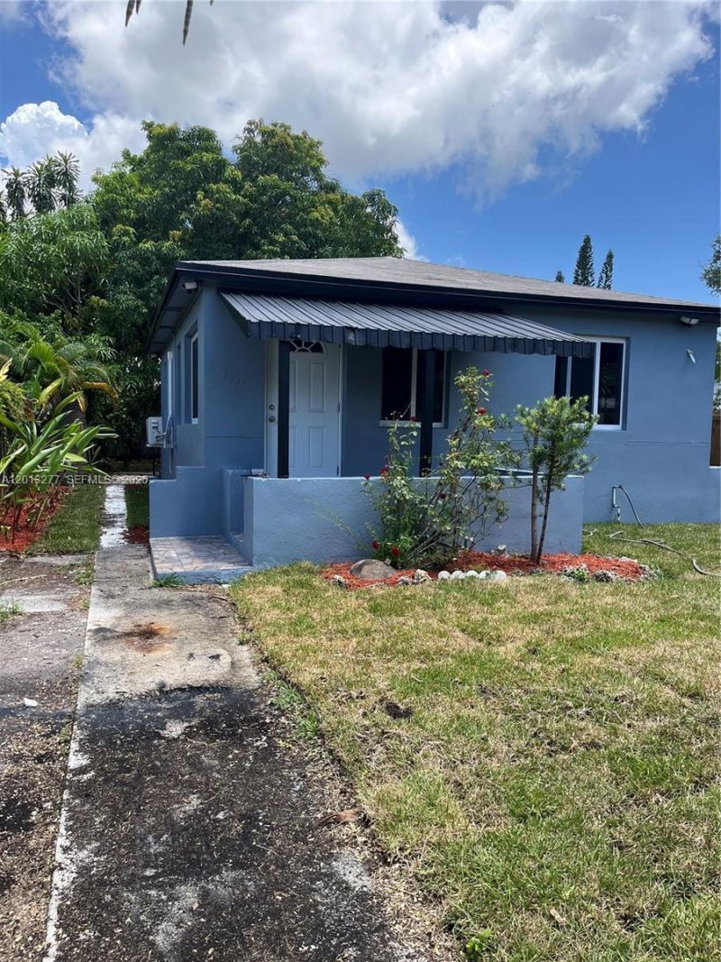 2331 NW 55th Ter , Miami, FL 33142 Photo