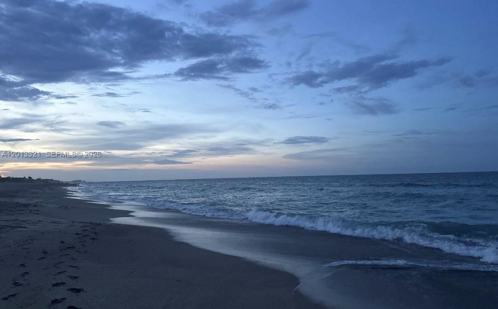 2950 SE Ocean Blvd , Unit 555, Stuart, FL 34996 Photo