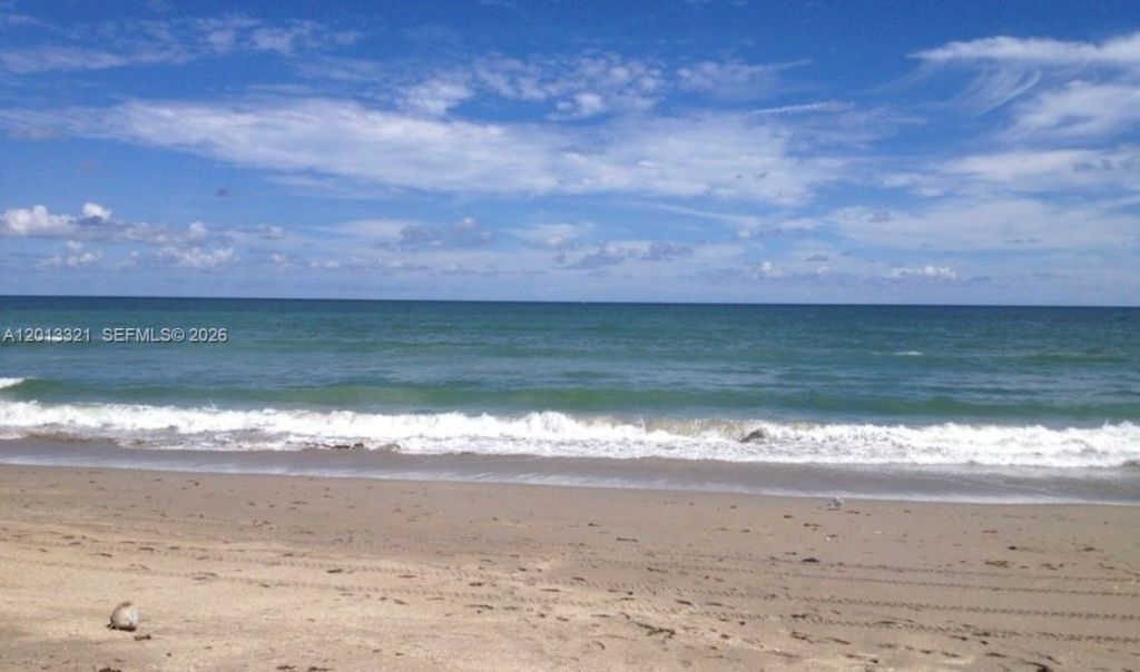 2950 SE Ocean Blvd , Unit 555, Stuart, FL 34996 Photo