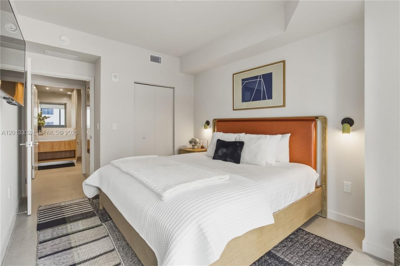 11 NE 6th St, Unit 1513, Miami, FL 33132 Photo
