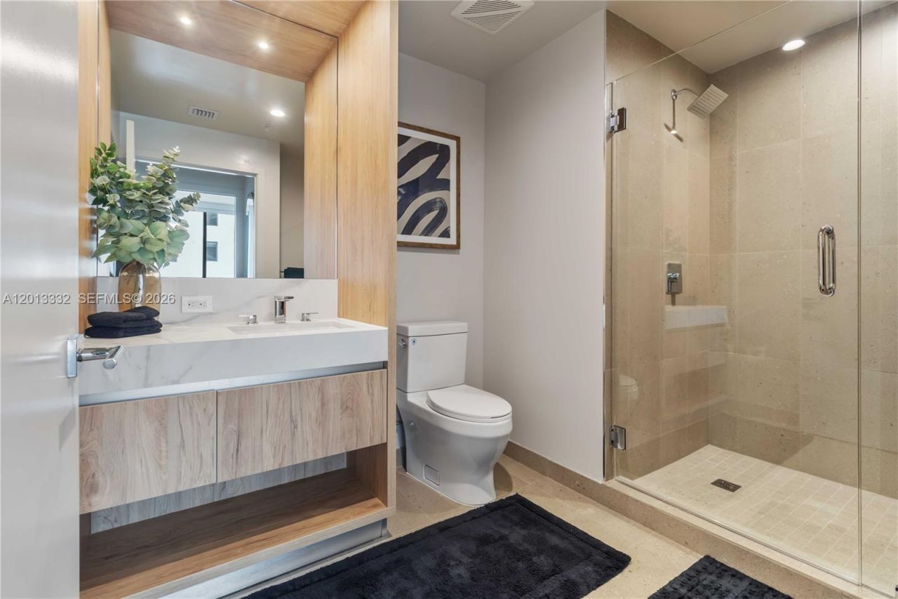 11 NE 6th St, Unit 1513, Miami, FL 33132 Photo