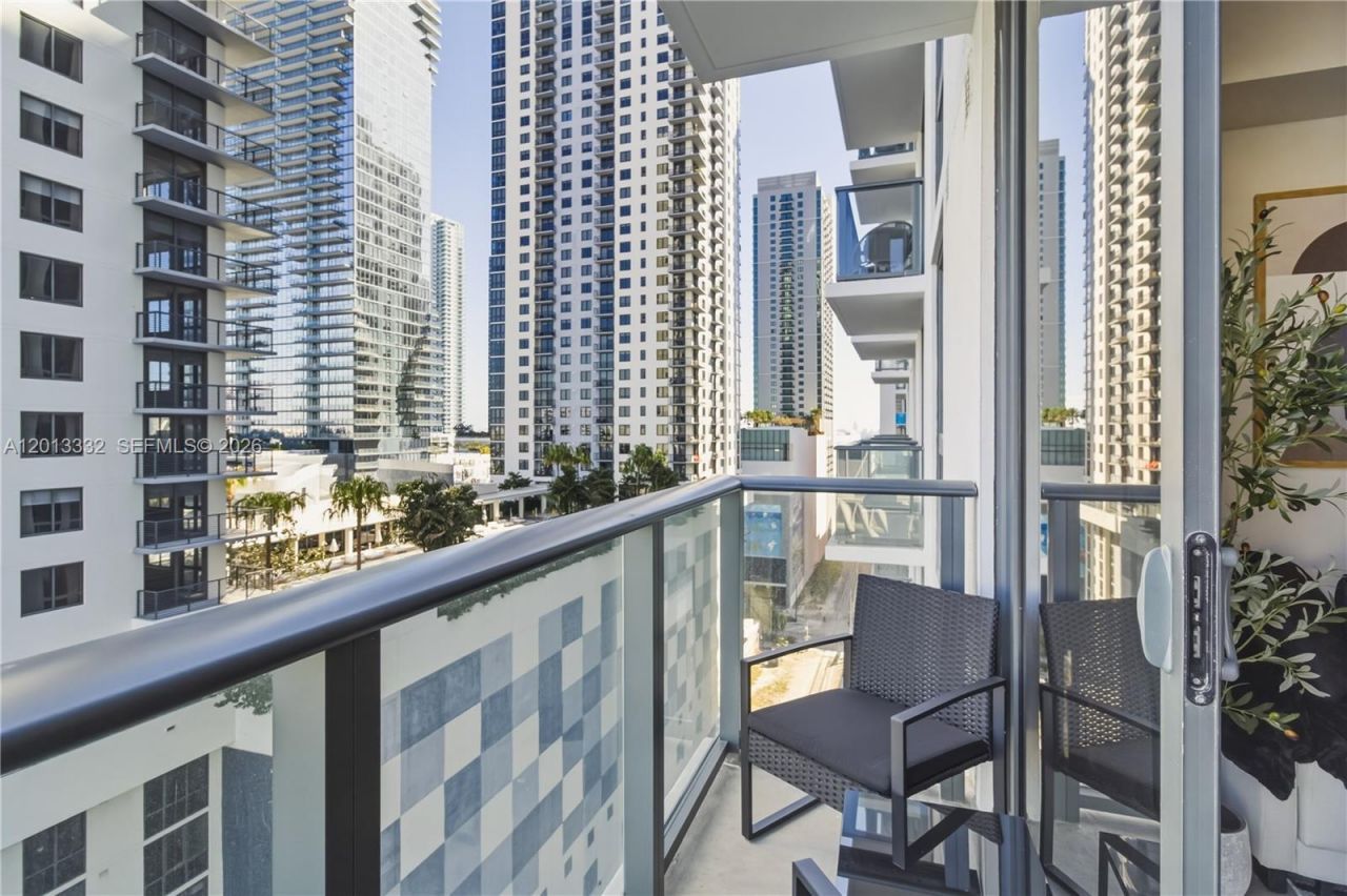 11 NE 6th St, Unit 1513, Miami, FL 33132 Photo
