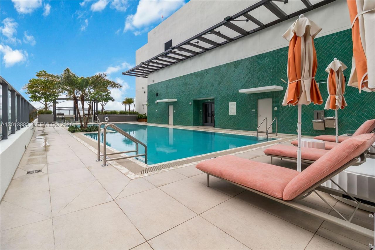 11 NE 6th St, Unit 1513, Miami, FL 33132 Photo