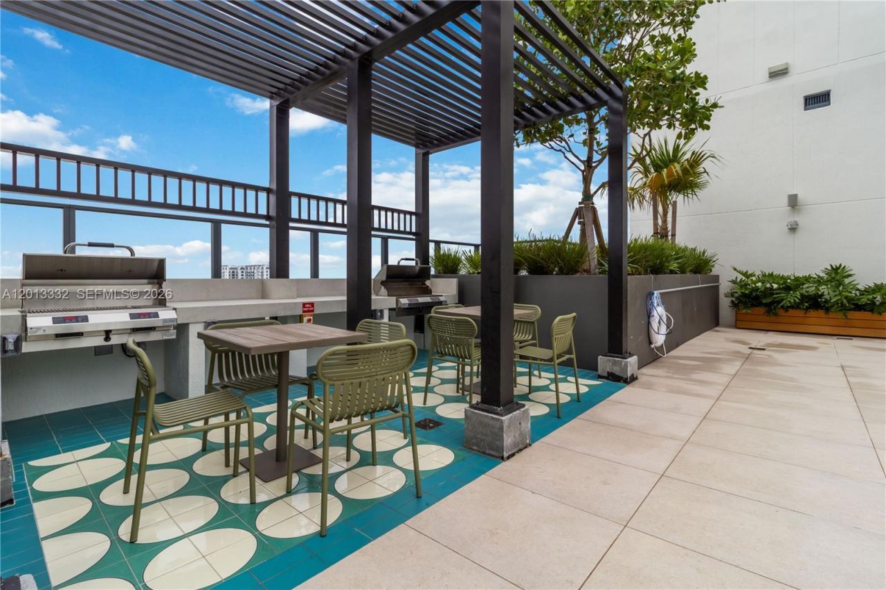 11 NE 6th St, Unit 1513, Miami, FL 33132 Photo
