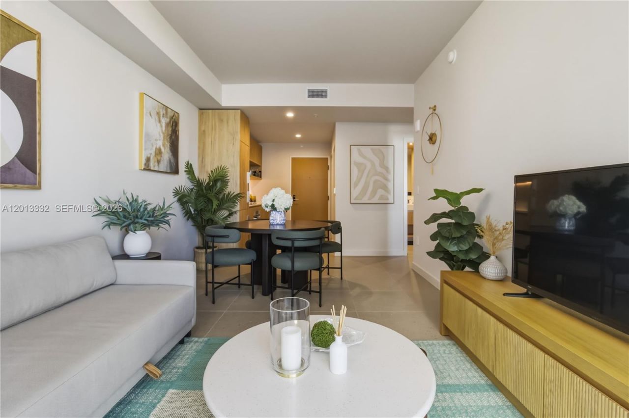 11 NE 6th St, Unit 1513, Miami, FL 33132 Photo