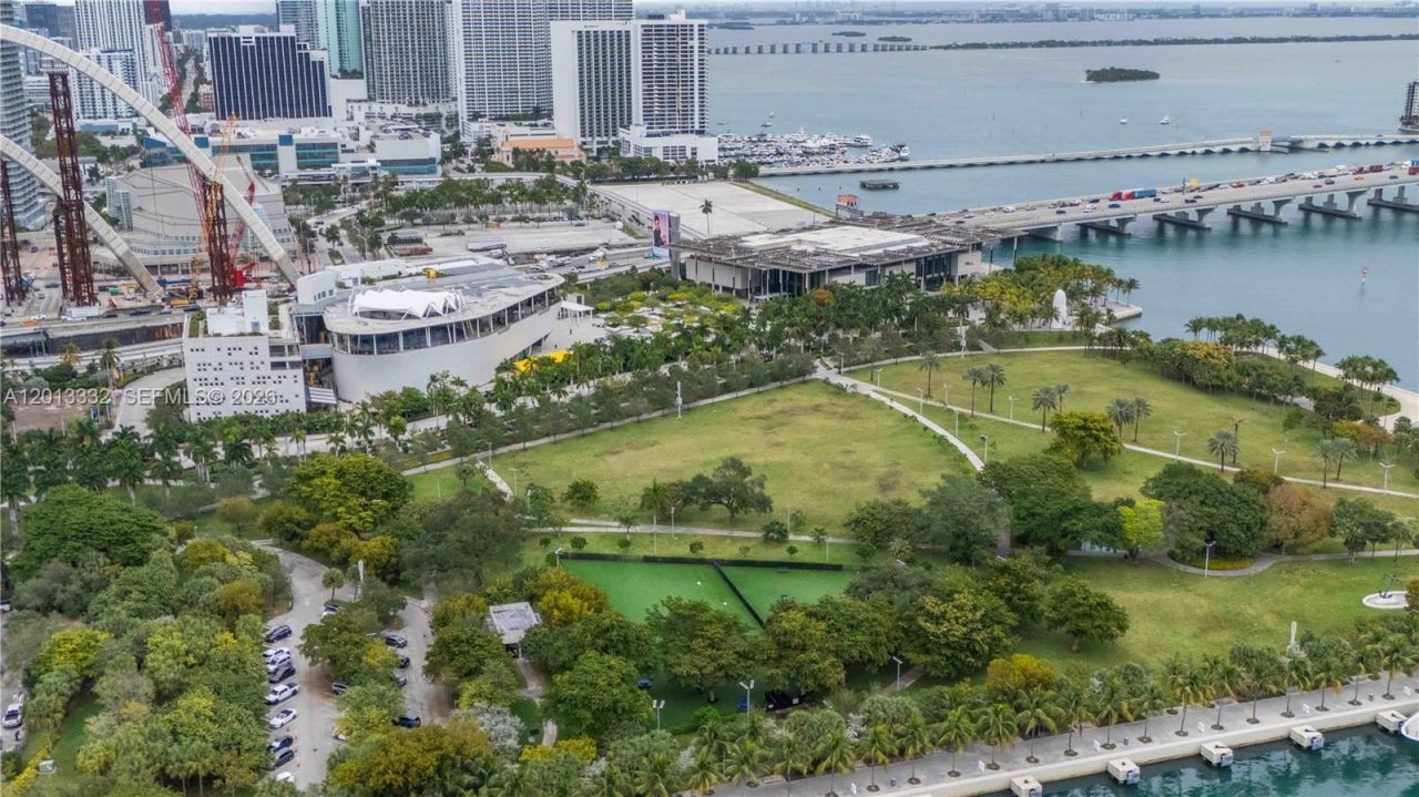 11 NE 6th St, Unit 1513, Miami, FL 33132 Photo