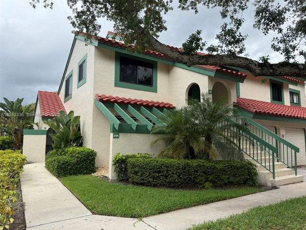 24 W Lexington Ln W , Unit A, Palm Beach Gardens, FL 33418