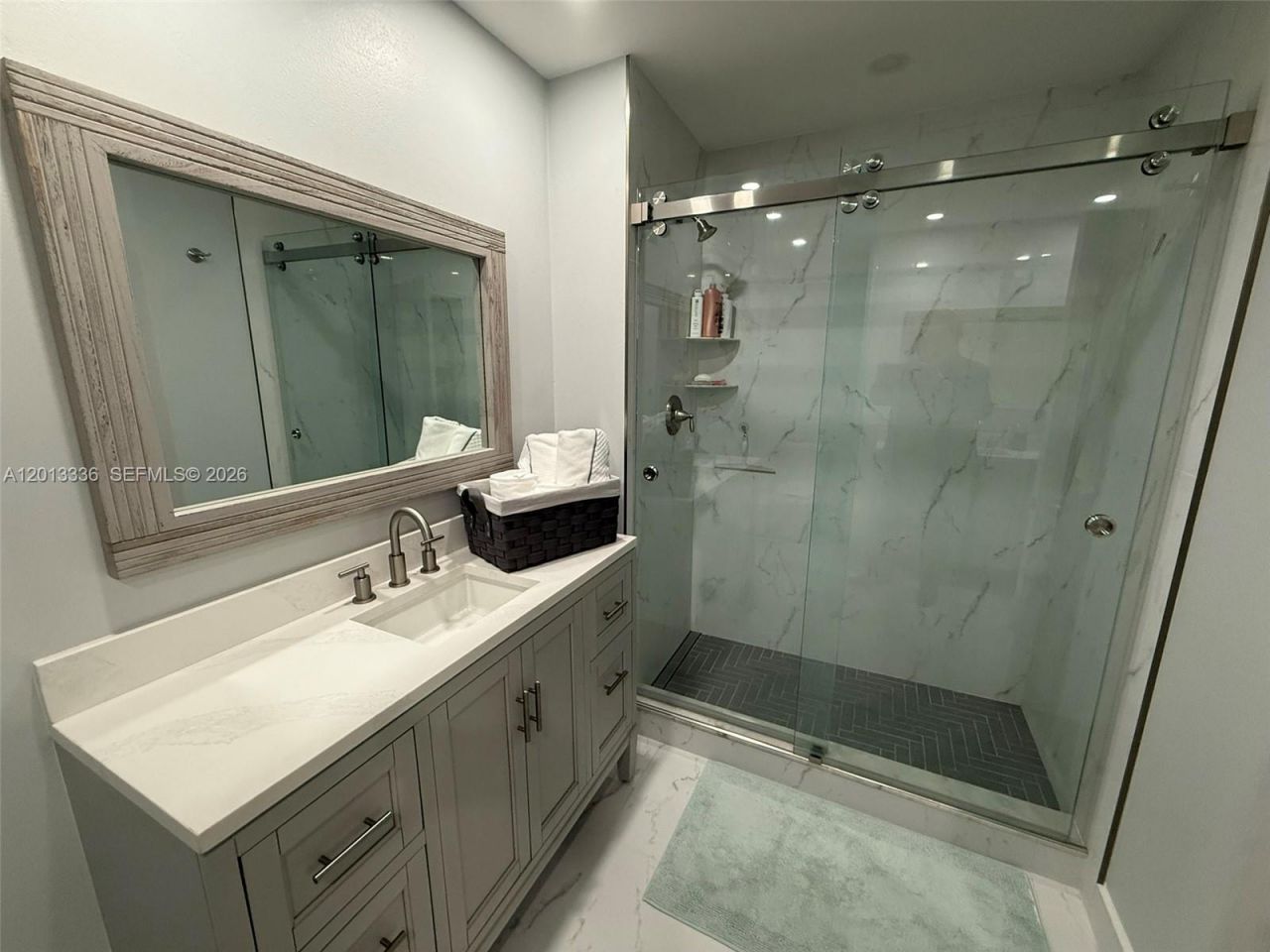 24 Lexington Ln W, Unit A, Palm Beach Gardens, FL 33418 Photo