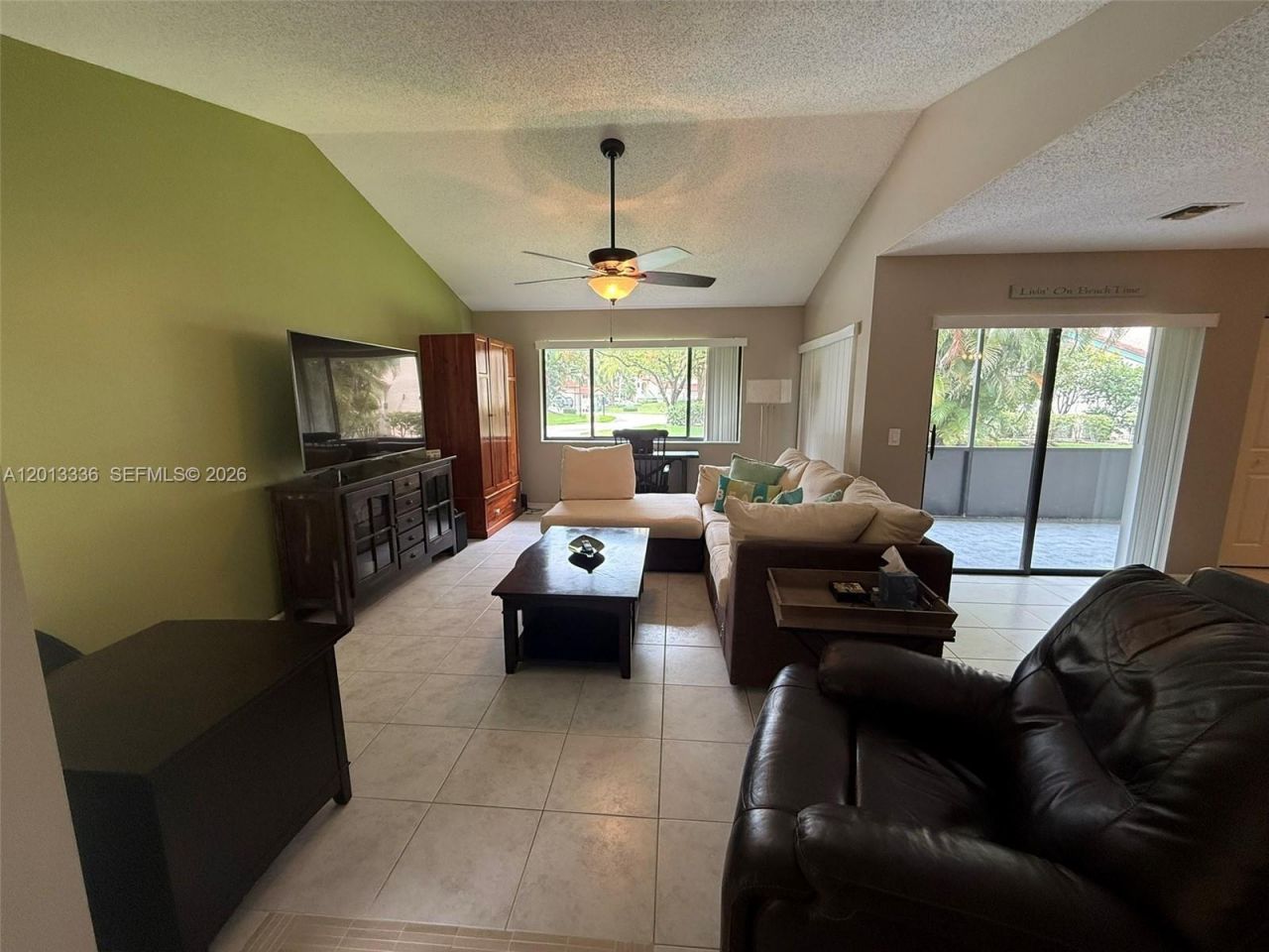24 Lexington Ln W, Unit A, Palm Beach Gardens, FL 33418 Photo