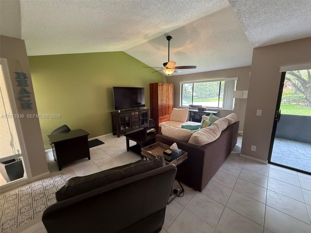 24 Lexington Ln W, Unit A, Palm Beach Gardens, FL 33418 Photo