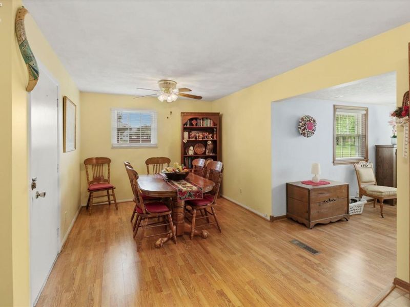 213 Beechwood Drive, Tiffin, OH 44883 Photo 11