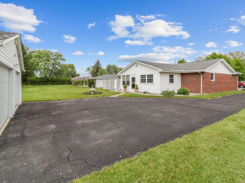 213 Beechwood Drive, Tiffin, OH 44883 Photo 32