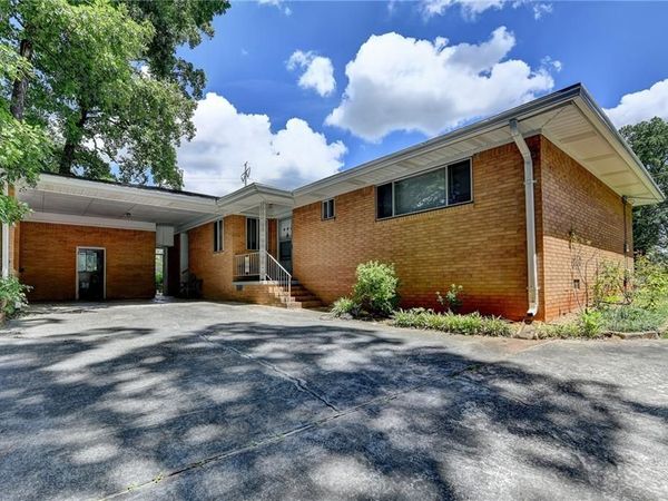 2826 Marlin Drive, Atlanta, GA 30341