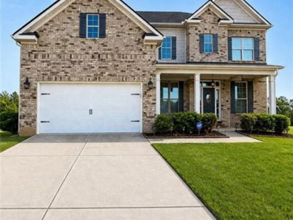 50 Fanleaf Drive , Fairburn, GA 30213