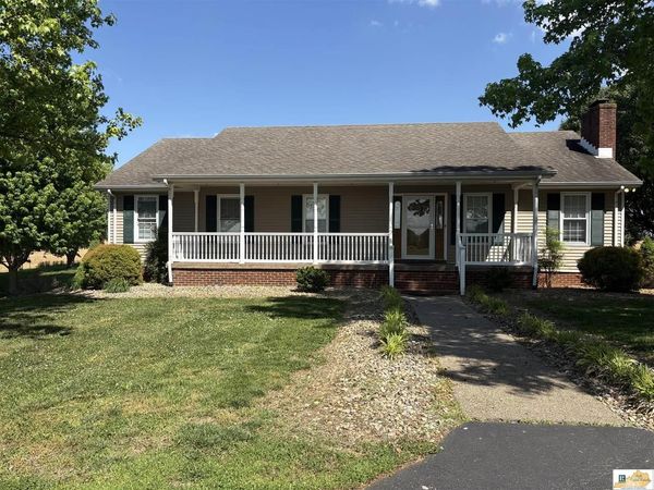 3686 S Jackson Highway , Horse Cave, KY 42749