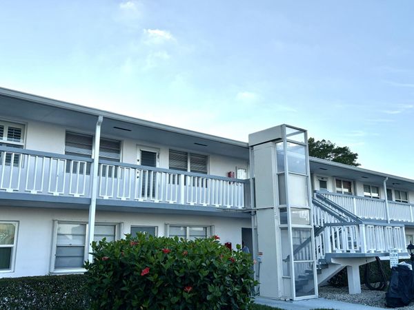 163 Somerset Crescent, Unit H, West Palm Beach, FL 33417