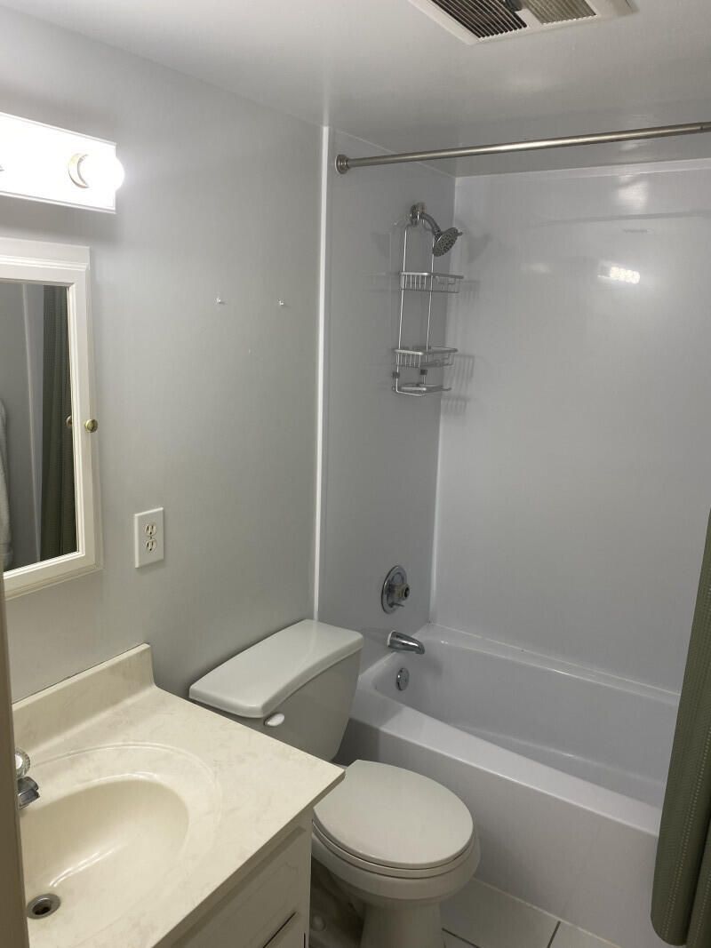 2601 NE 14th Street Causeway, Unit 222, Pompano Beach, FL 33062 Photo