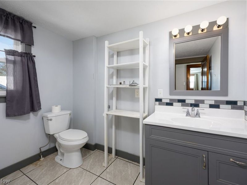 241 24th Street NW, Barberton, OH 44203 Photo 17