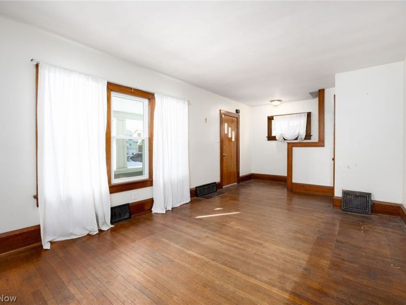 241 24th Street NW, Barberton, OH 44203 Photo 7
