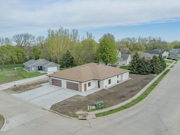 3102 Spruce CT. , Unit B, Spirit Lake, IA 51360