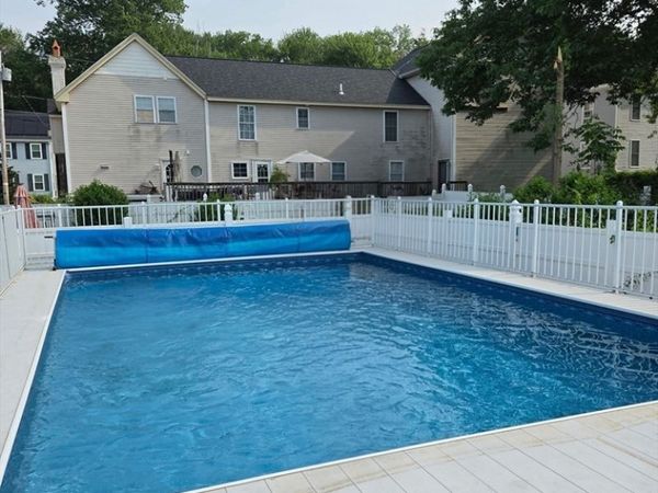 185 Eighteenth St, Lowell, MA 01850