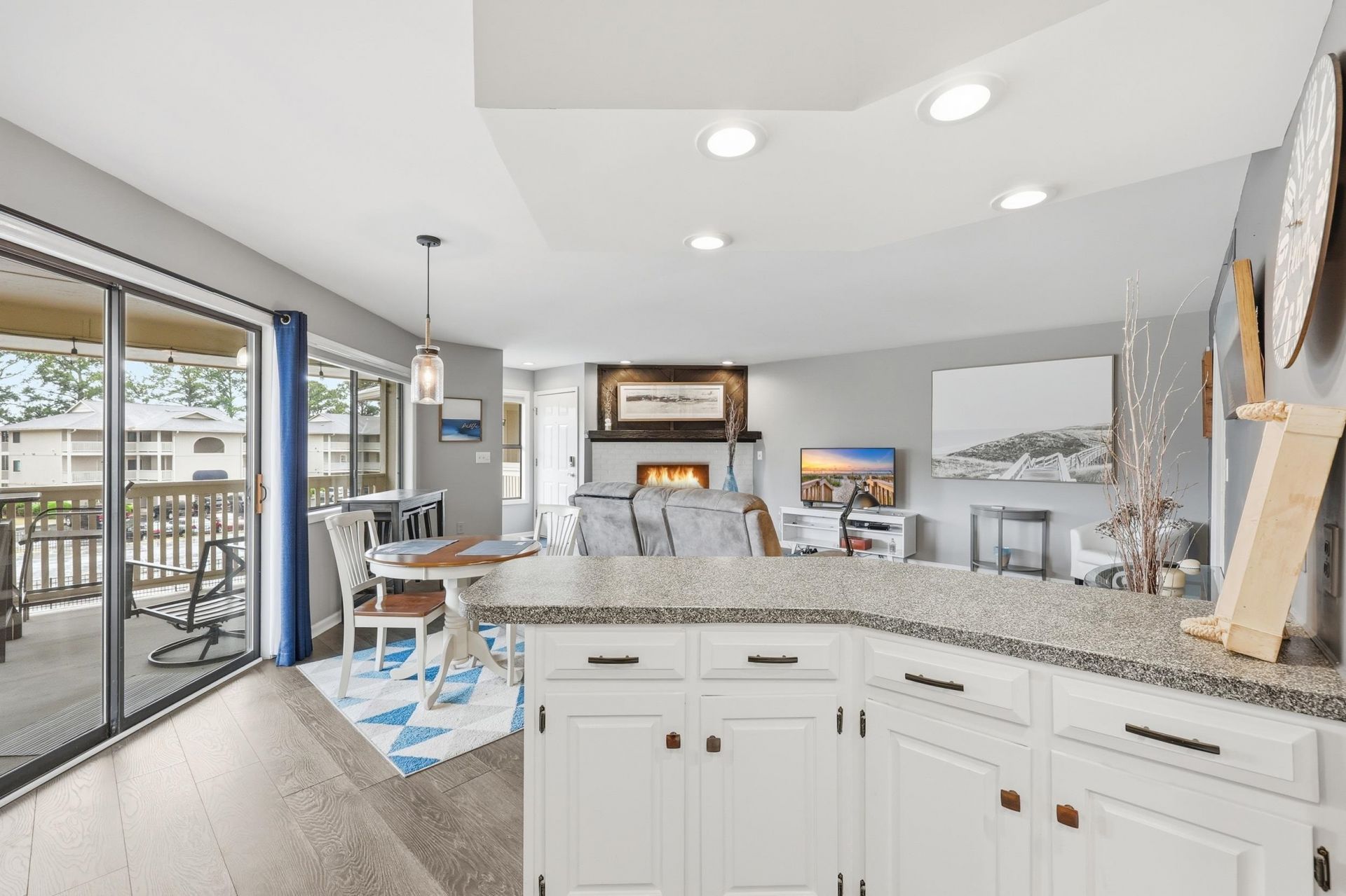4222 Pinehurst Dr.  Photo 13