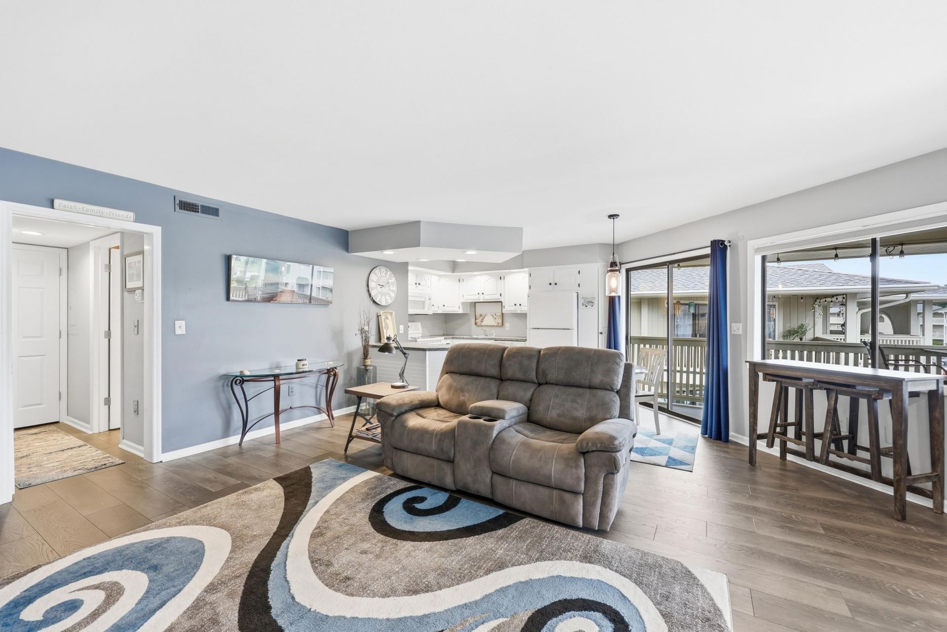 4222 Pinehurst Dr.  Photo 8