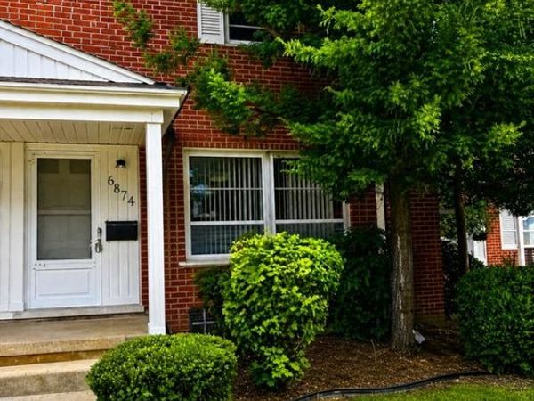 6874 Country Lane, Dearborn Heights, MI 48127
