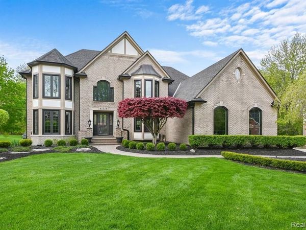 41779 Chesterfield Court, Novi, MI 48375