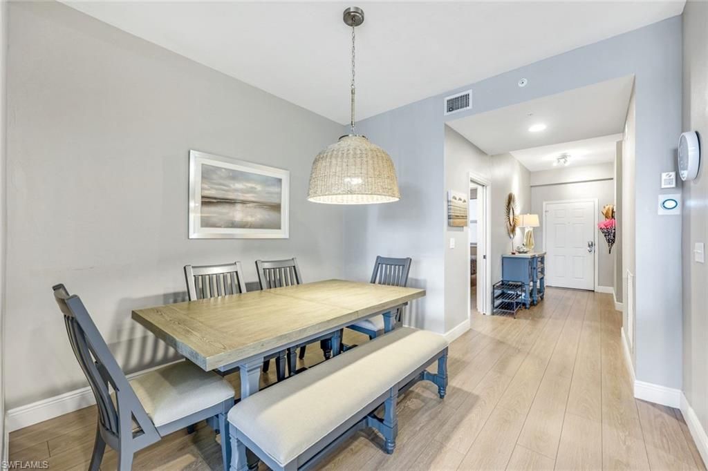 470 Launch Cir , Unit 403, Naples, FL 34108 Photo