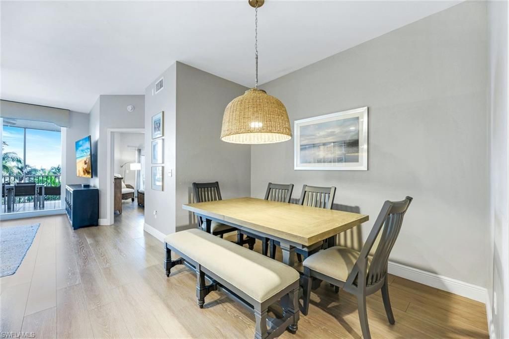 470 Launch Cir , Unit 403, Naples, FL 34108 Photo