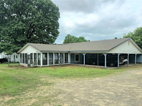 417566 E 1140 Road, Checotah, OK 74426