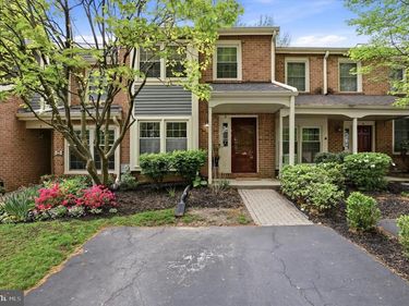 3 WINDSOR CIRCLE, CHESTERBROOK, PA 19087
