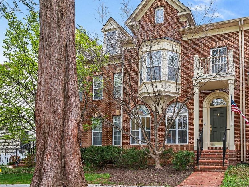 207 Creek Valley Lane, Rockville, MD 20850 Main Photo