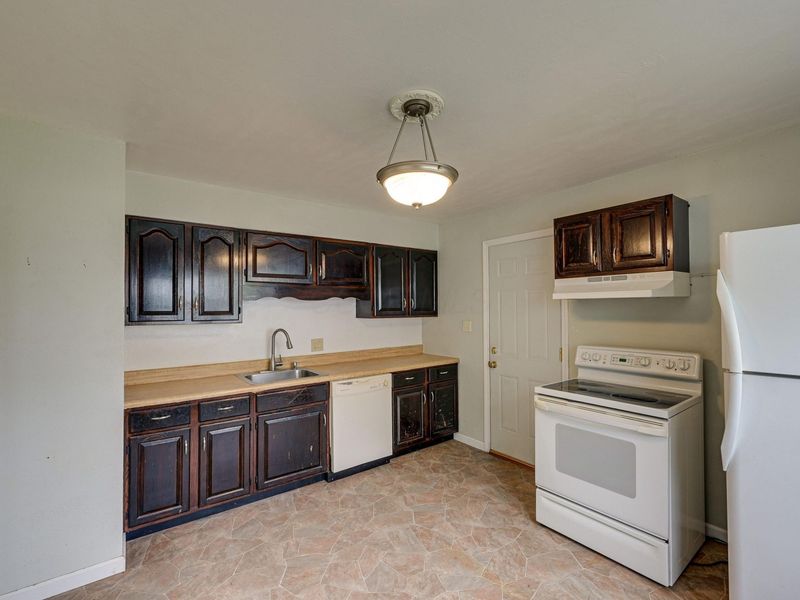 3314 Dresden Street, Columbus, OH 43224 Photo 9
