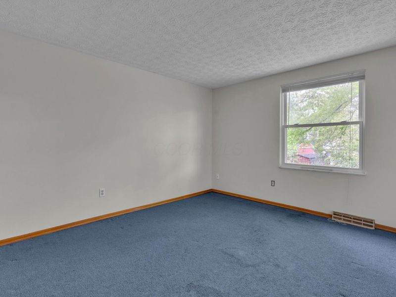 5659 Montevideo Road , Westerville, OH 43081 Photo 28