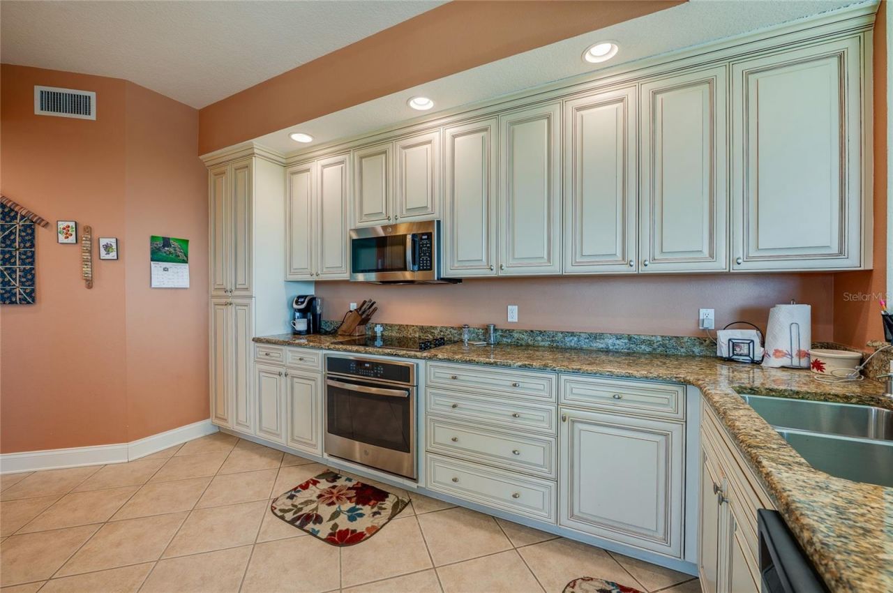 250 Minorca Beach Way, Unit 906, New Smyrna Beach, FL 32169 Photo