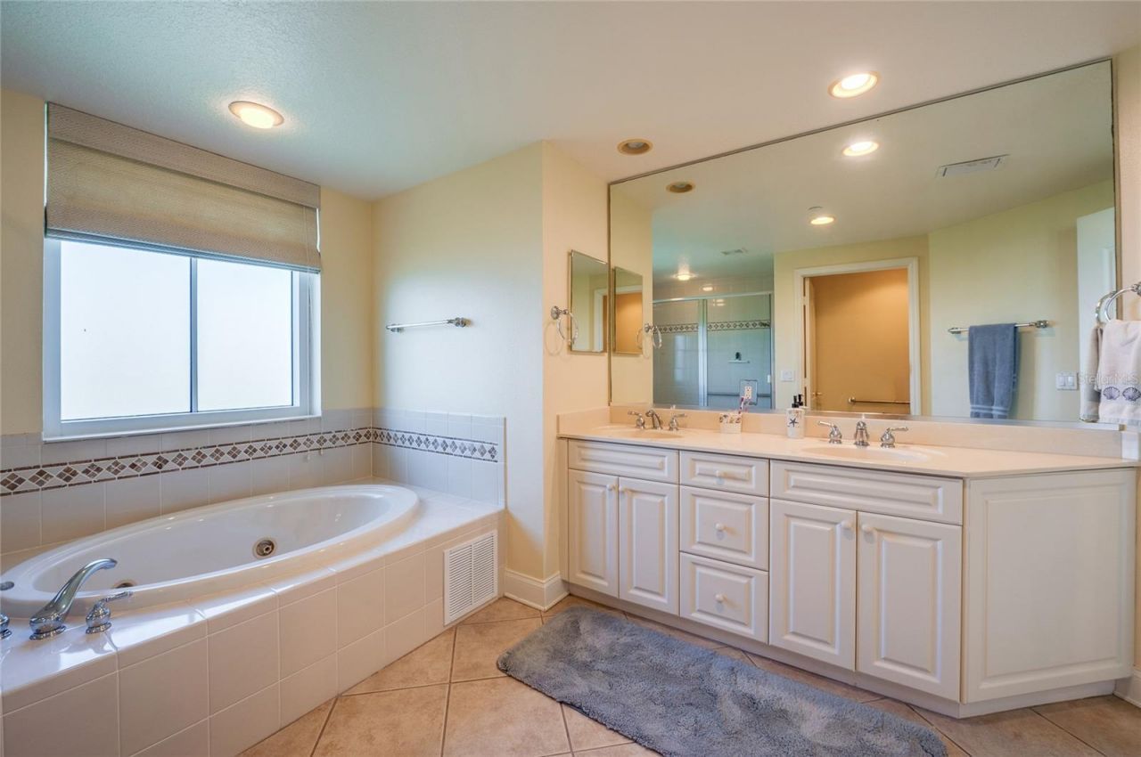 250 Minorca Beach Way, Unit 906, New Smyrna Beach, FL 32169 Photo