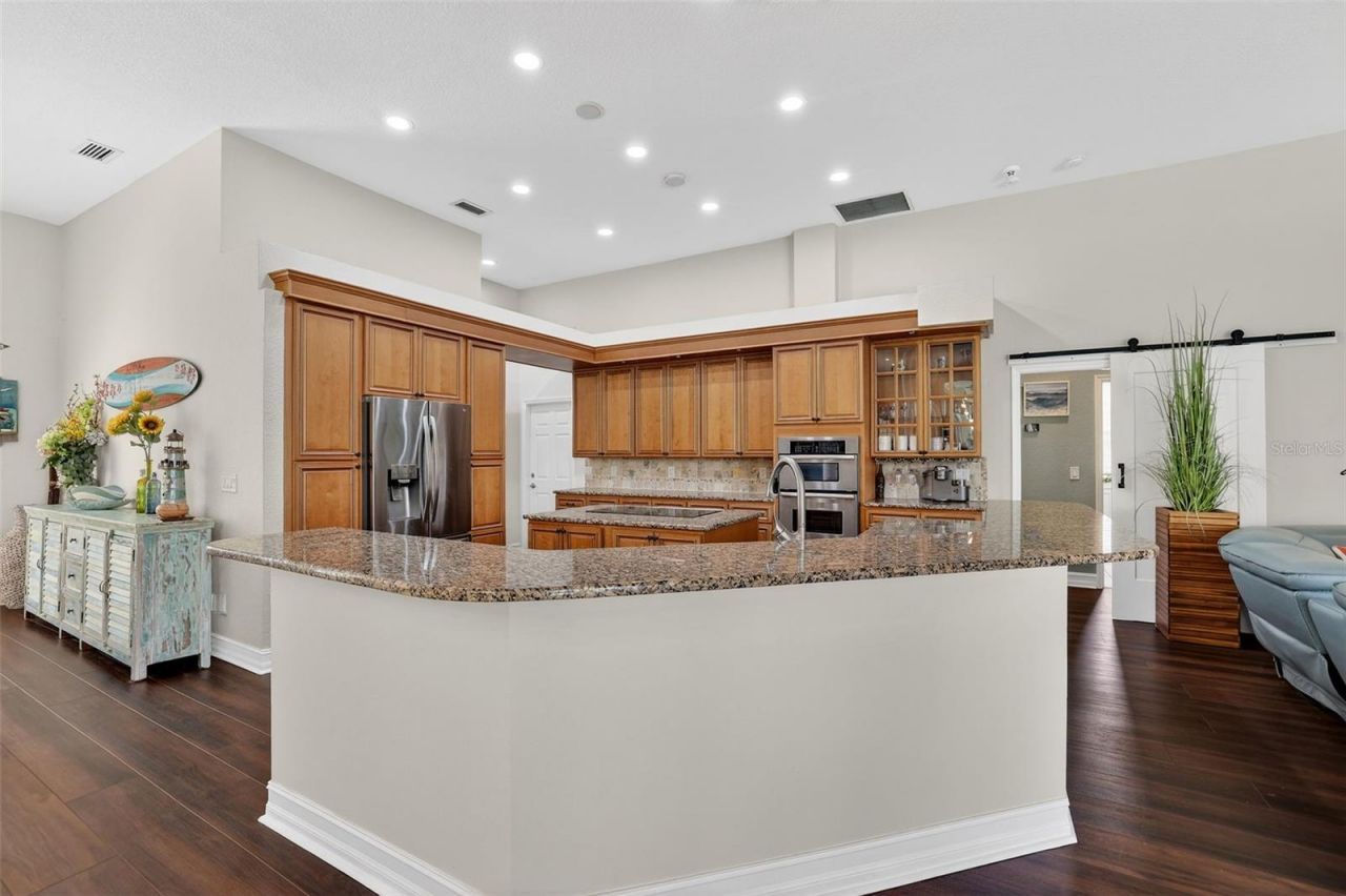 5909 Skimmer Point Boulevard S, Gulfport, FL 33707 Photo
