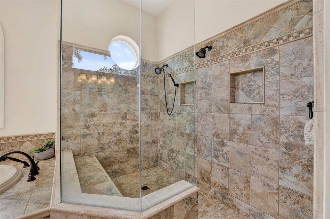 5909 Skimmer Point Boulevard S, Gulfport, FL 33707 Photo