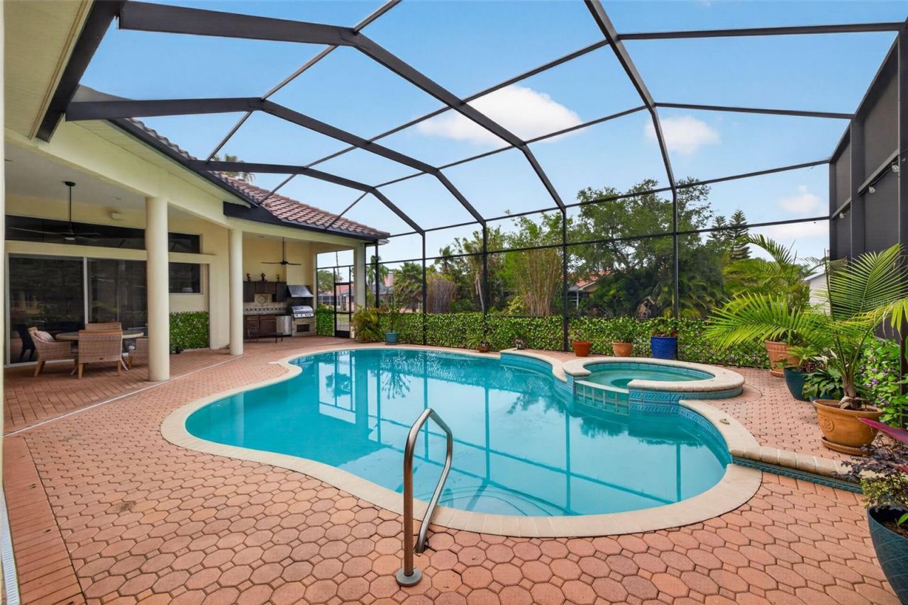 5909 Skimmer Point Boulevard S, Gulfport, FL 33707 Photo