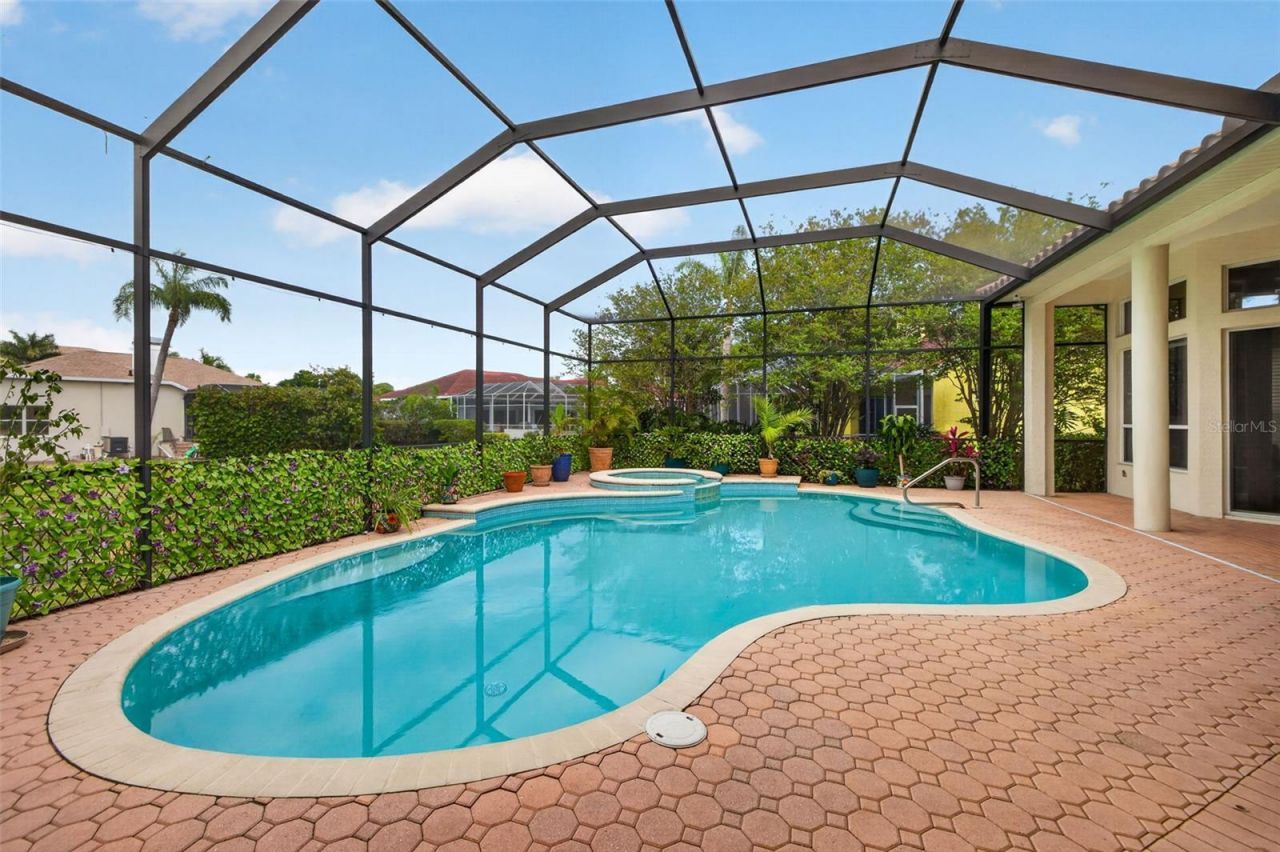 5909 Skimmer Point Boulevard S, Gulfport, FL 33707 Photo