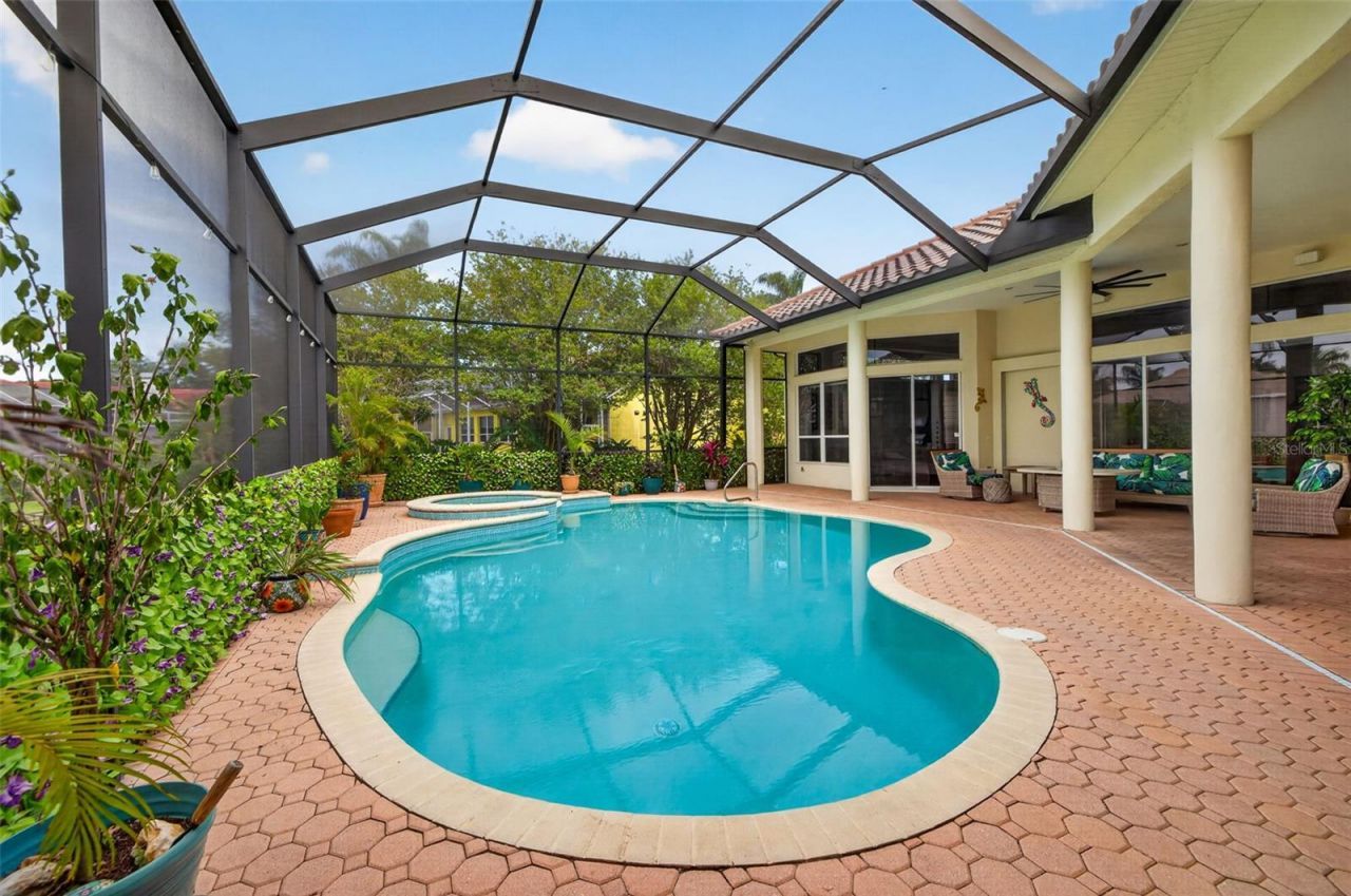 5909 Skimmer Point Boulevard S, Gulfport, FL 33707 Photo