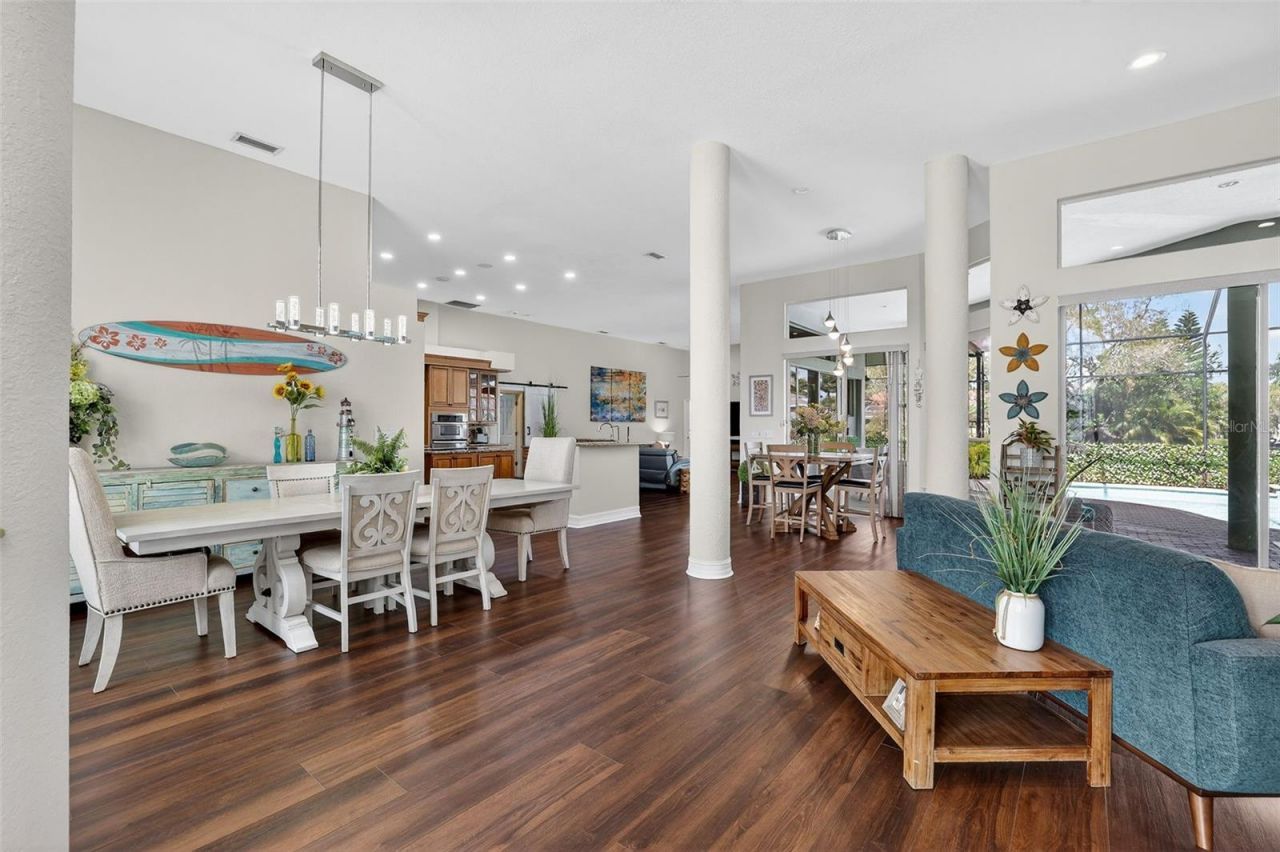 5909 Skimmer Point Boulevard S, Gulfport, FL 33707 Photo