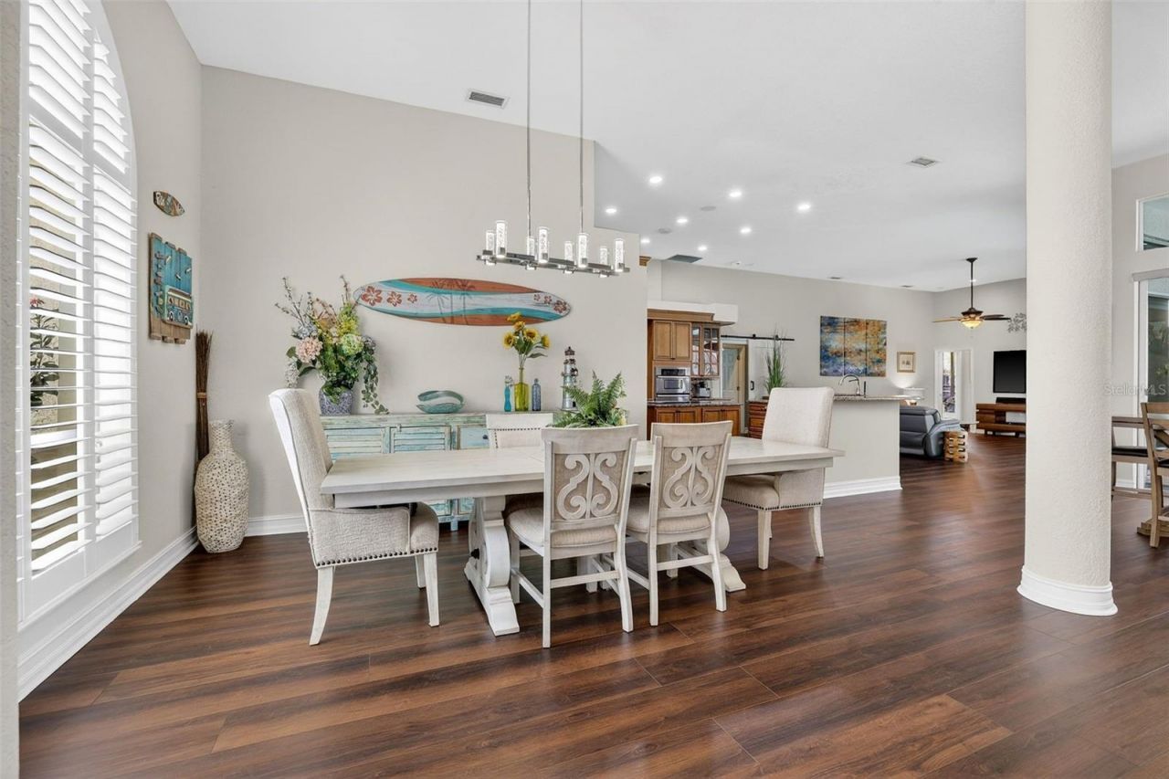 5909 Skimmer Point Boulevard S, Gulfport, FL 33707 Photo