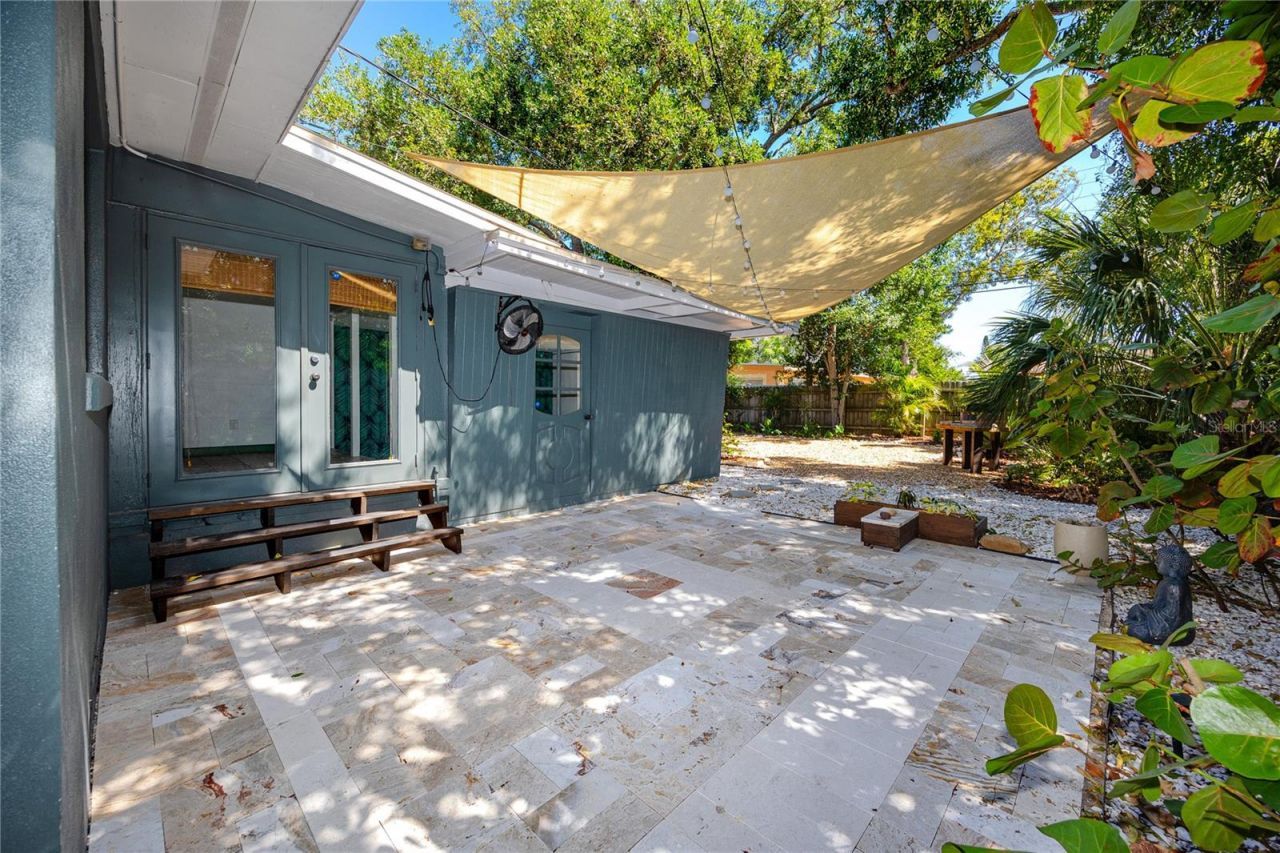 630 Jasmine Way S, Saint Petersburg, FL 33705 Photo