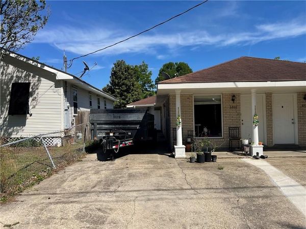 3207 1-2 JACKSON Boulevard , Chalmette, LA 70043