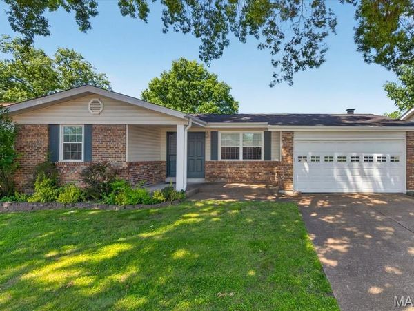 717 Whitewillow Lane, Manchester, MO 63021